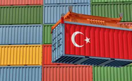 Контейнер в оформлении флага Турции